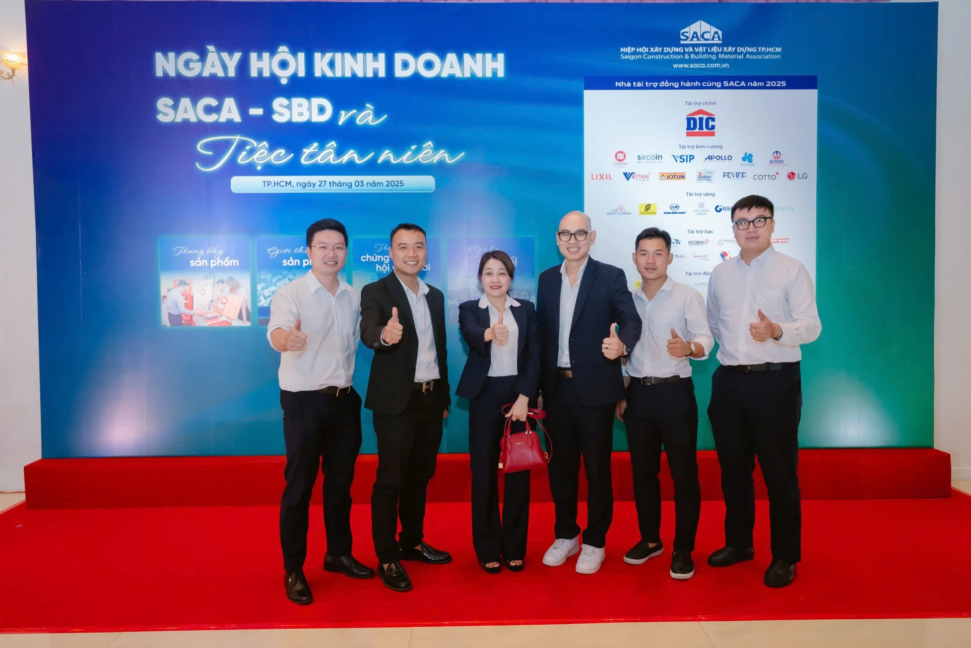 https://static.quochuyanhcorp.vn/21248/2025/Hoạt động SACA/Ngày Hội Kinh Doanh SBA 2025/z6459766944362_91522717989a6c271f69d3a7357c3d83.jpg